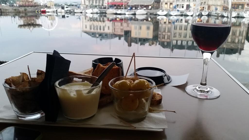 شقة Honfleur Location المظهر الخارجي الصورة